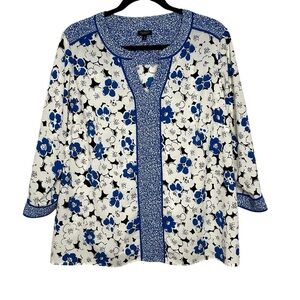 Talbots Woman’s Petite Blue/White multi Patterned Pop Over Blouse Sz 1XP